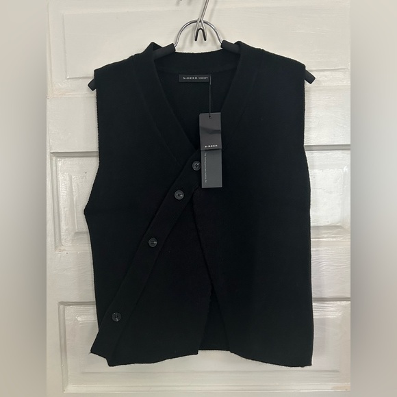 S-DEER Black Knit Asymmetrical Vest, size M - Picture 2 of 6